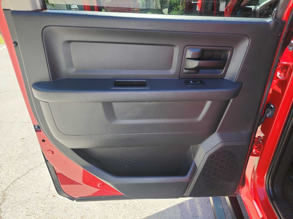 2012 Dodge Ram 3500 Image 32