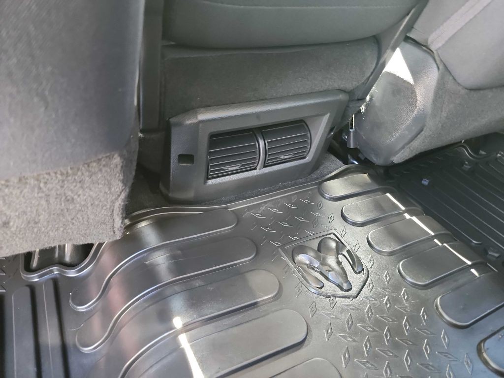 2012 Dodge Ram 3500 Image 35