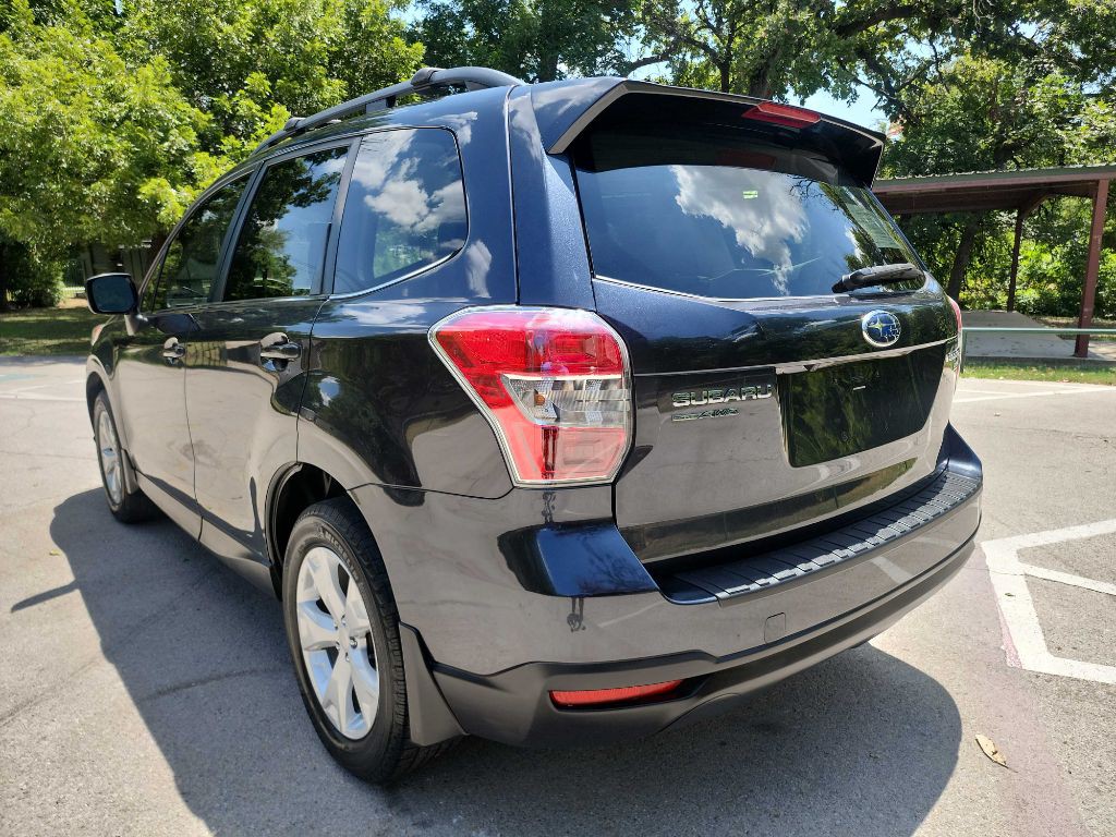 2016 Subaru Forester Image 6