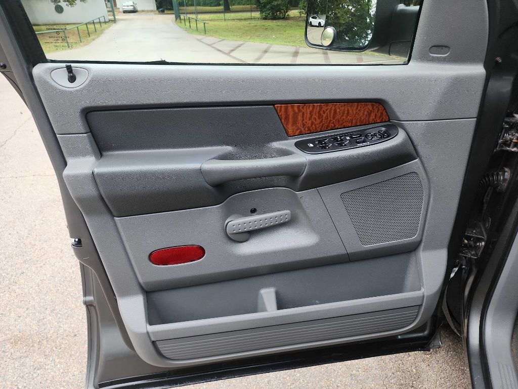 2006 Dodge Ram 1500 Image 16