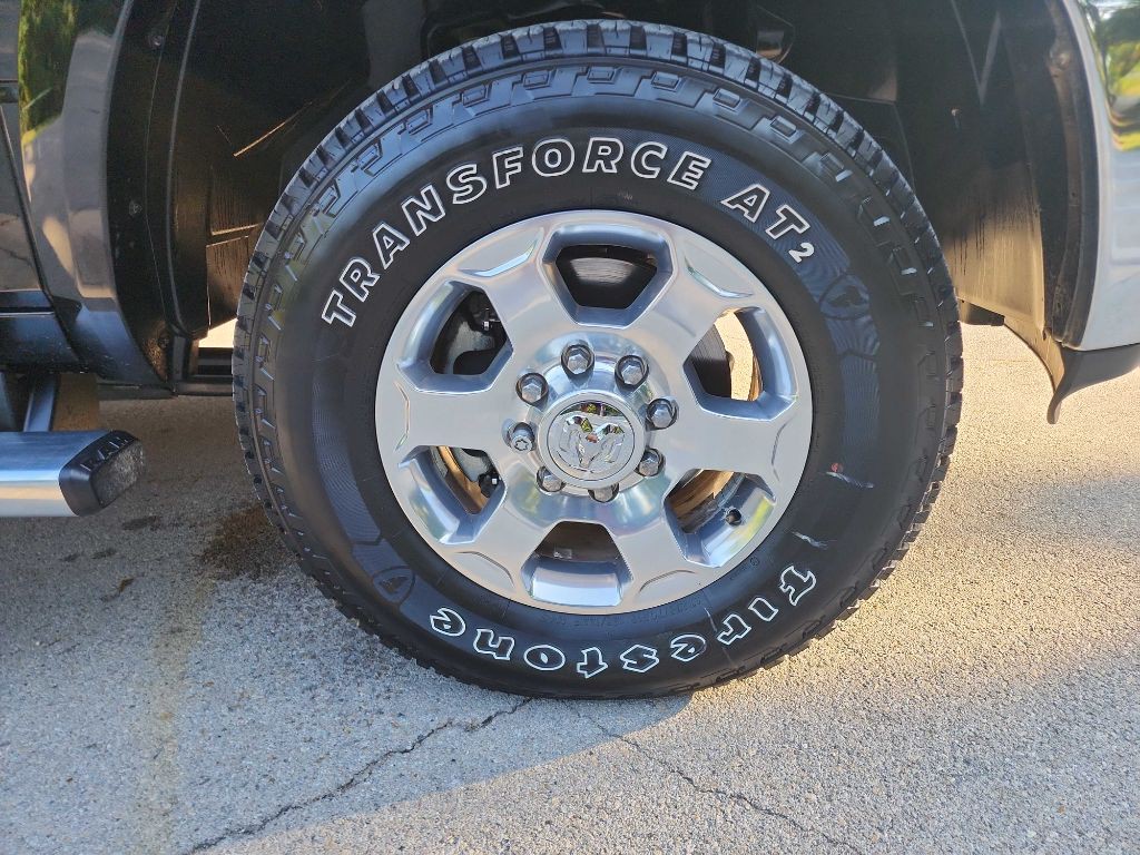 2017 RAM 2500 Image 17