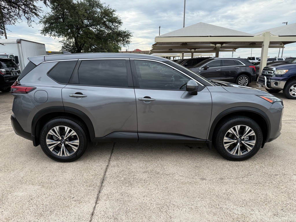 2023 Nissan Rogue Image 8