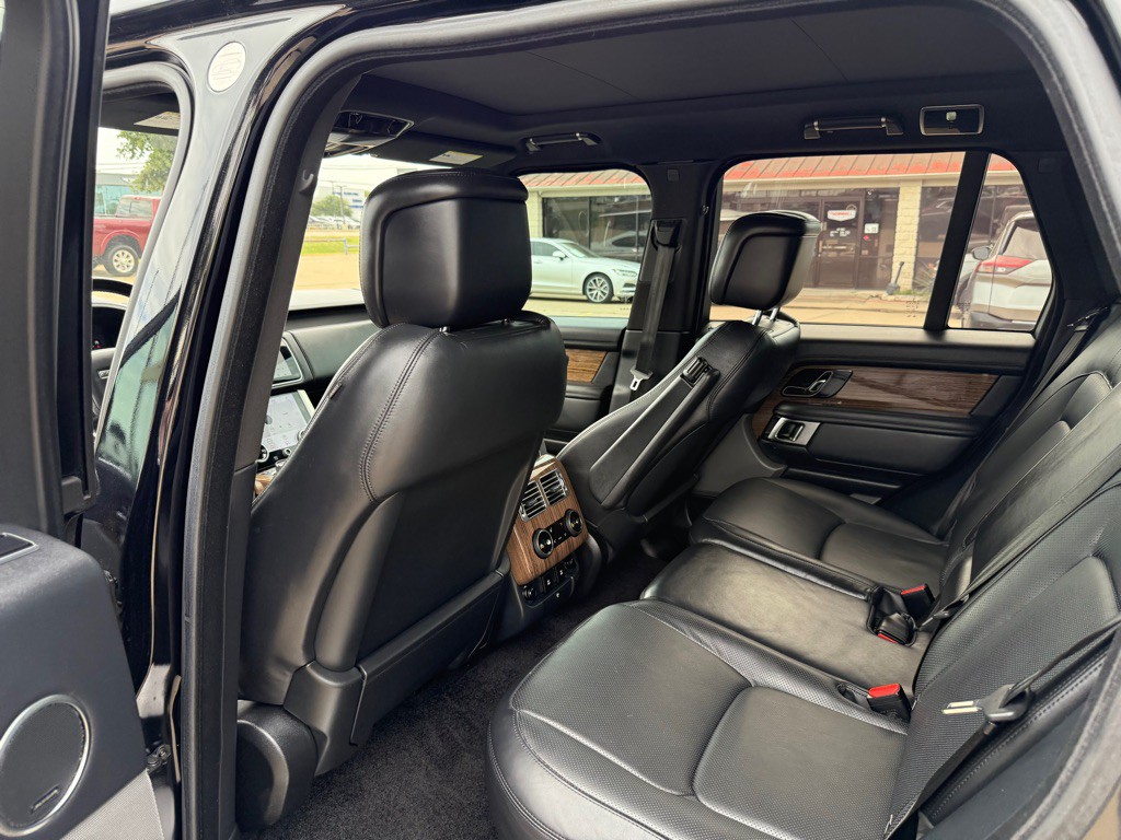 2019 Land Rover Range Rover Image 14