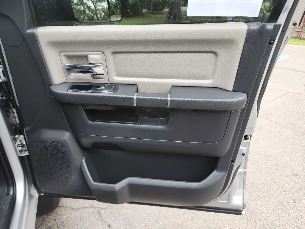 2012 Dodge Ram 2500 Image 31