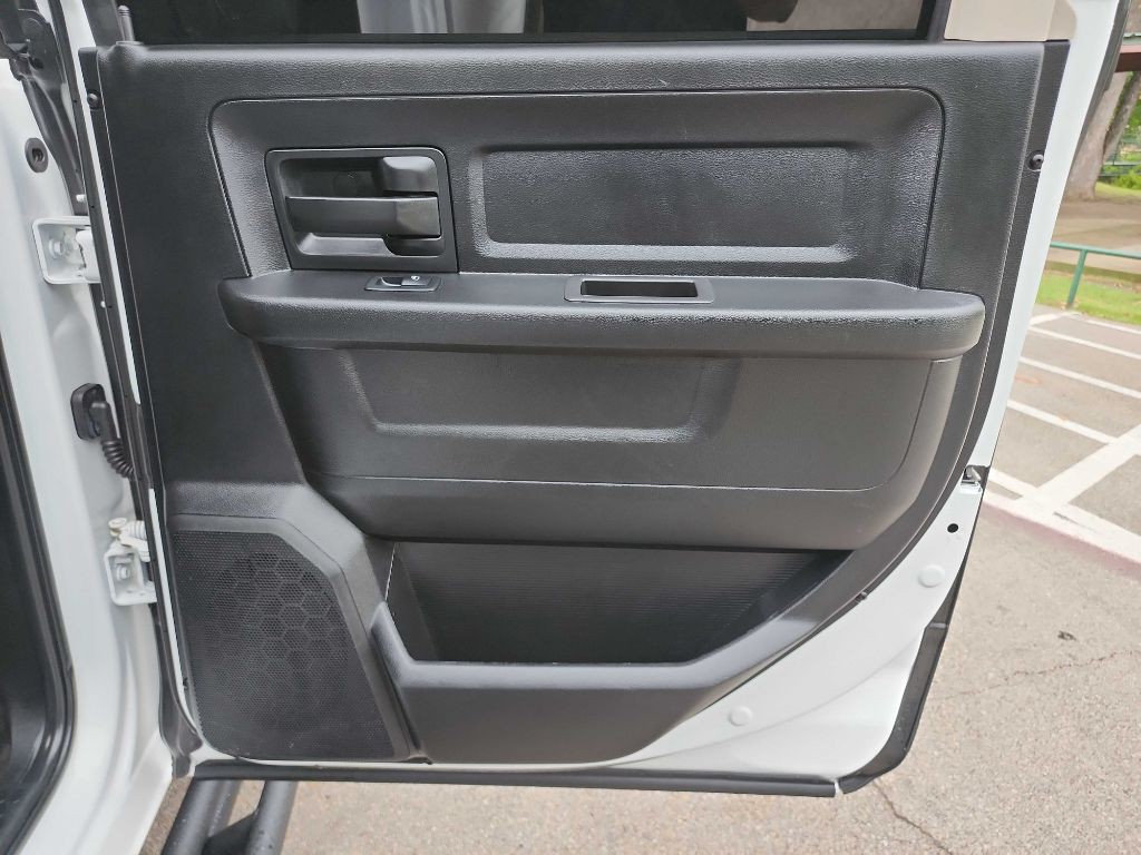2018 RAM 2500 Image 33