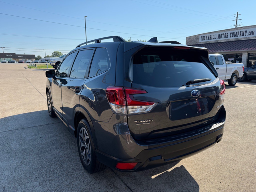 2020 Subaru Forester Image 5