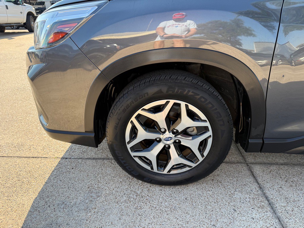 2020 Subaru Forester Image 13