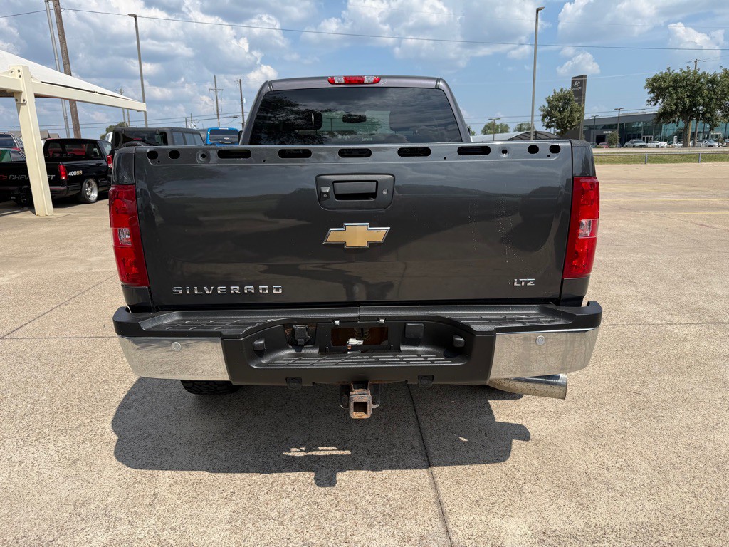 2010 Chevrolet Silverado 1500 Image 6