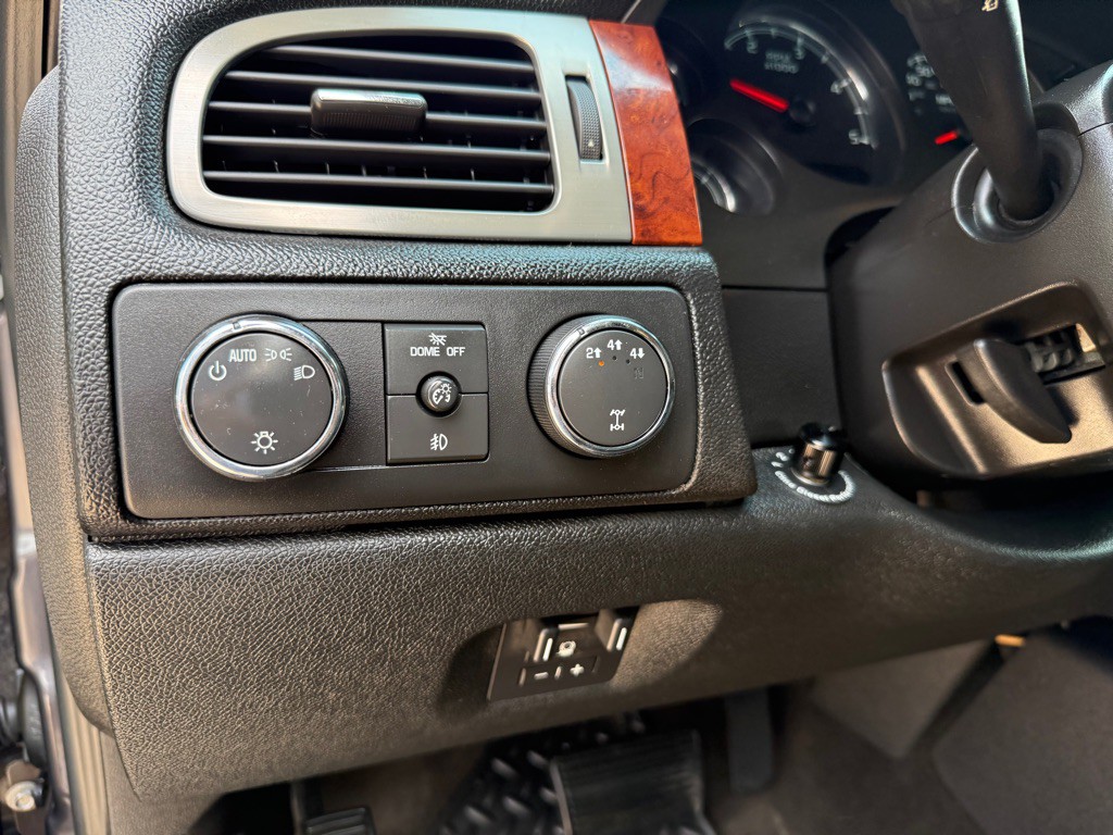 2010 Chevrolet Silverado 1500 Image 17