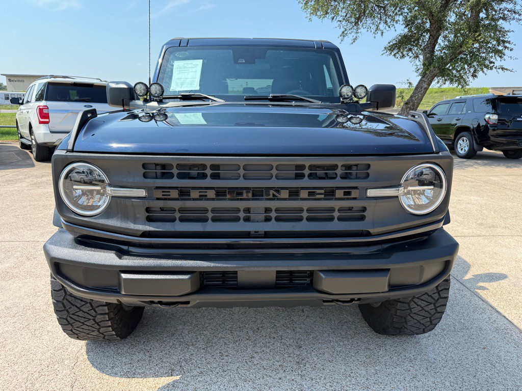 2021 Ford Bronco Image 2