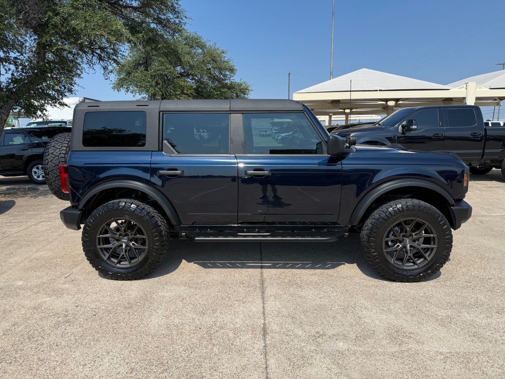 2021 Ford Bronco Image 8