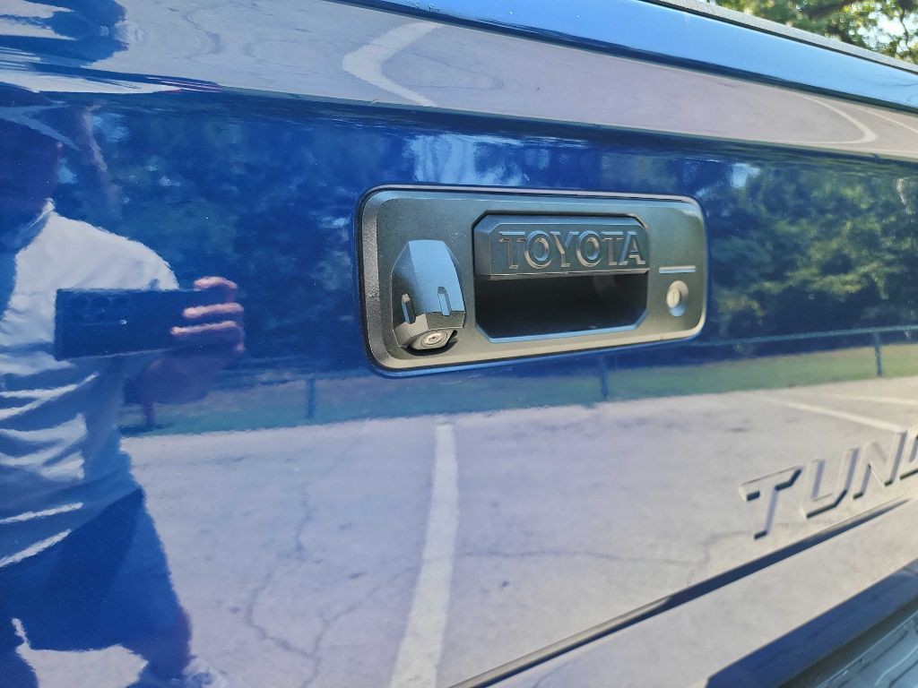 2014 Toyota Tundra Image 8