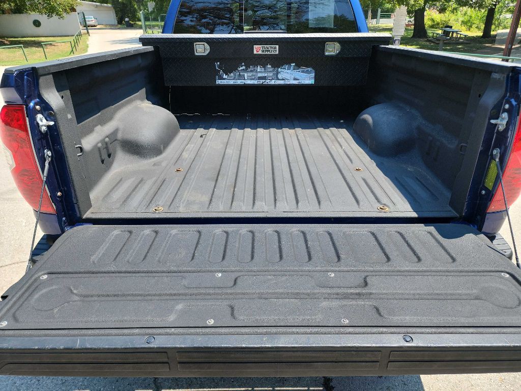 2014 Toyota Tundra Image 9