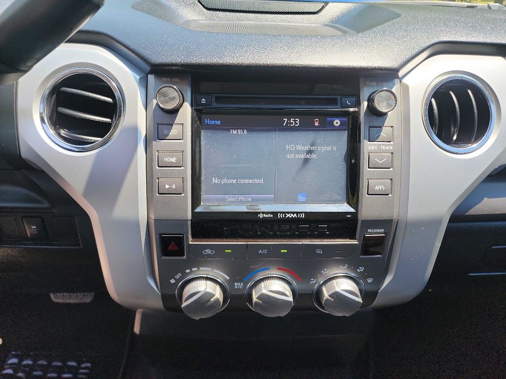 2014 Toyota Tundra Image 25