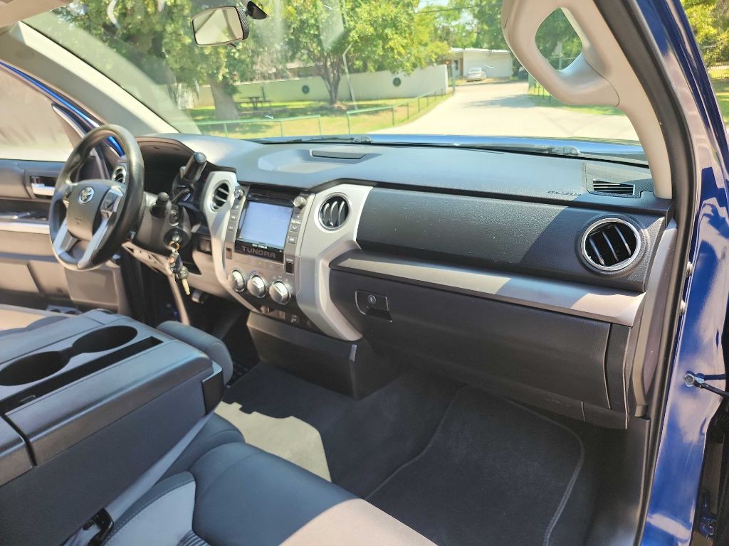 2014 Toyota Tundra Image 35