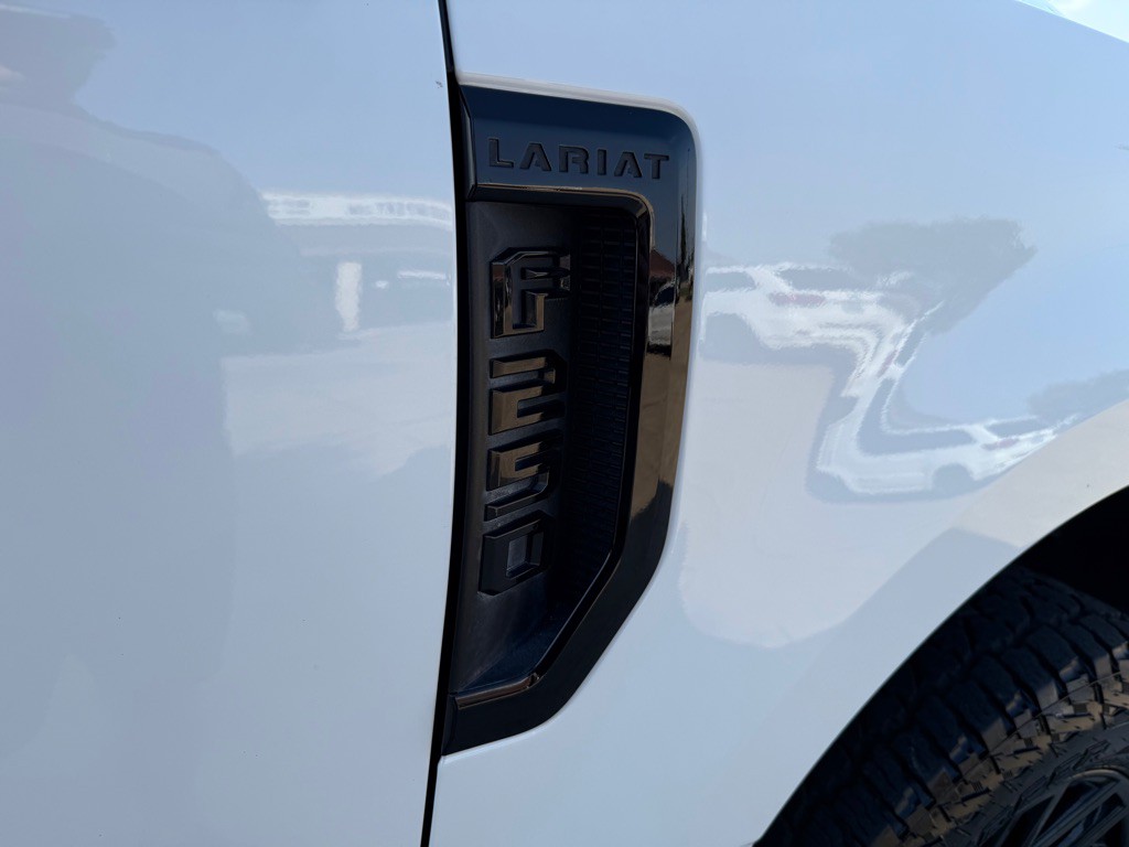 2021 Ford F-250 Image 9