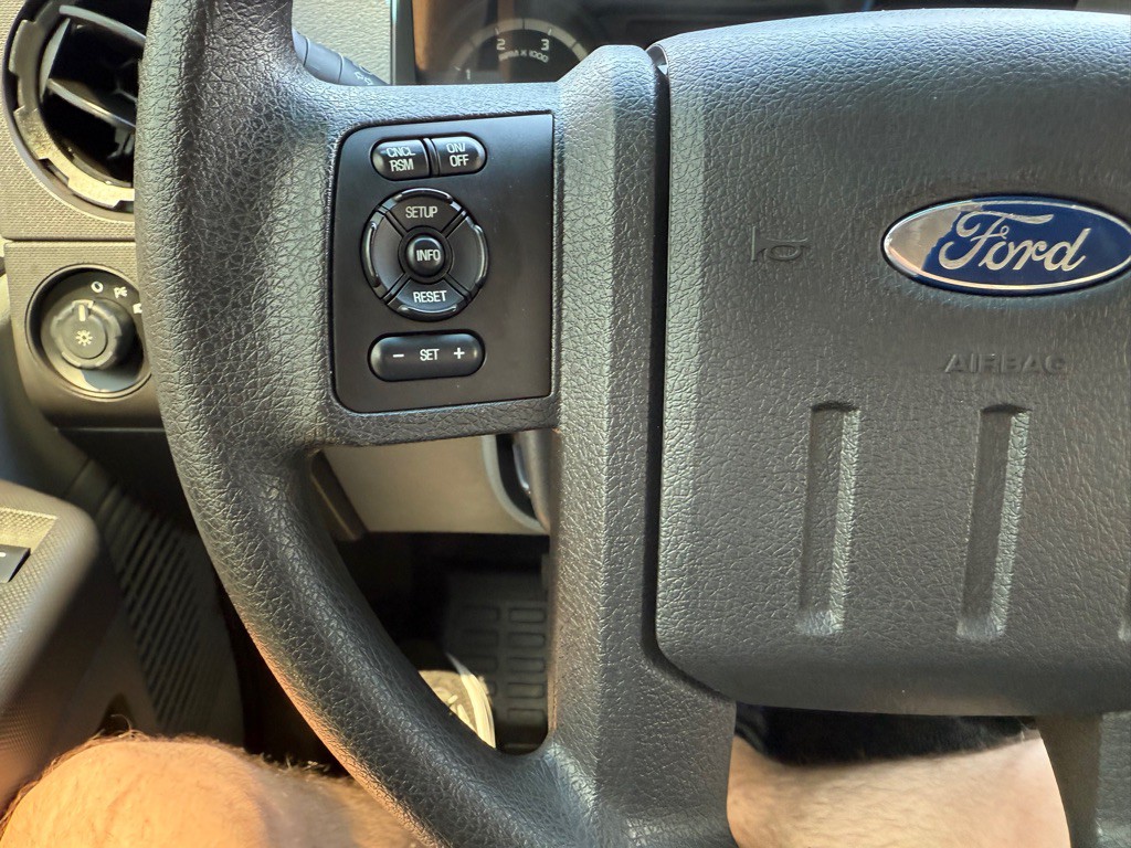 2012 Ford F-250 Image 25