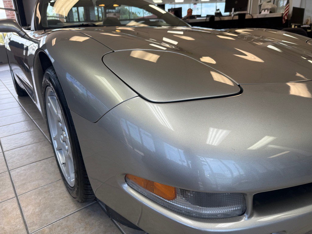 1998 Chevrolet Corvette Image 2