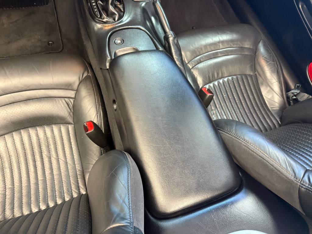 1998 Chevrolet Corvette Image 24