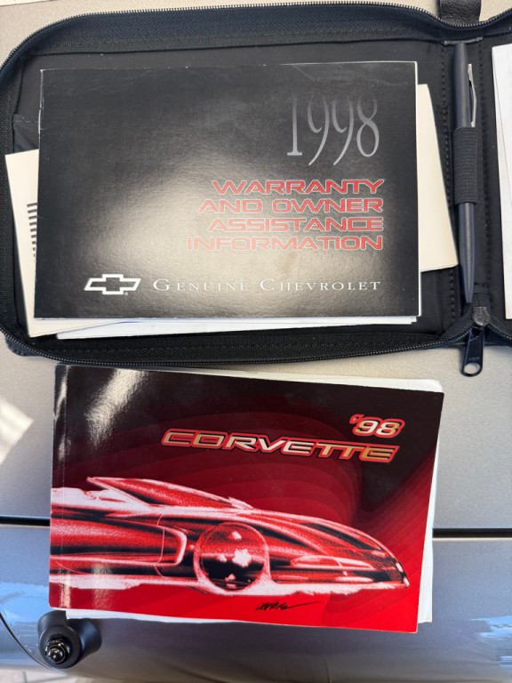 1998 Chevrolet Corvette Image 37