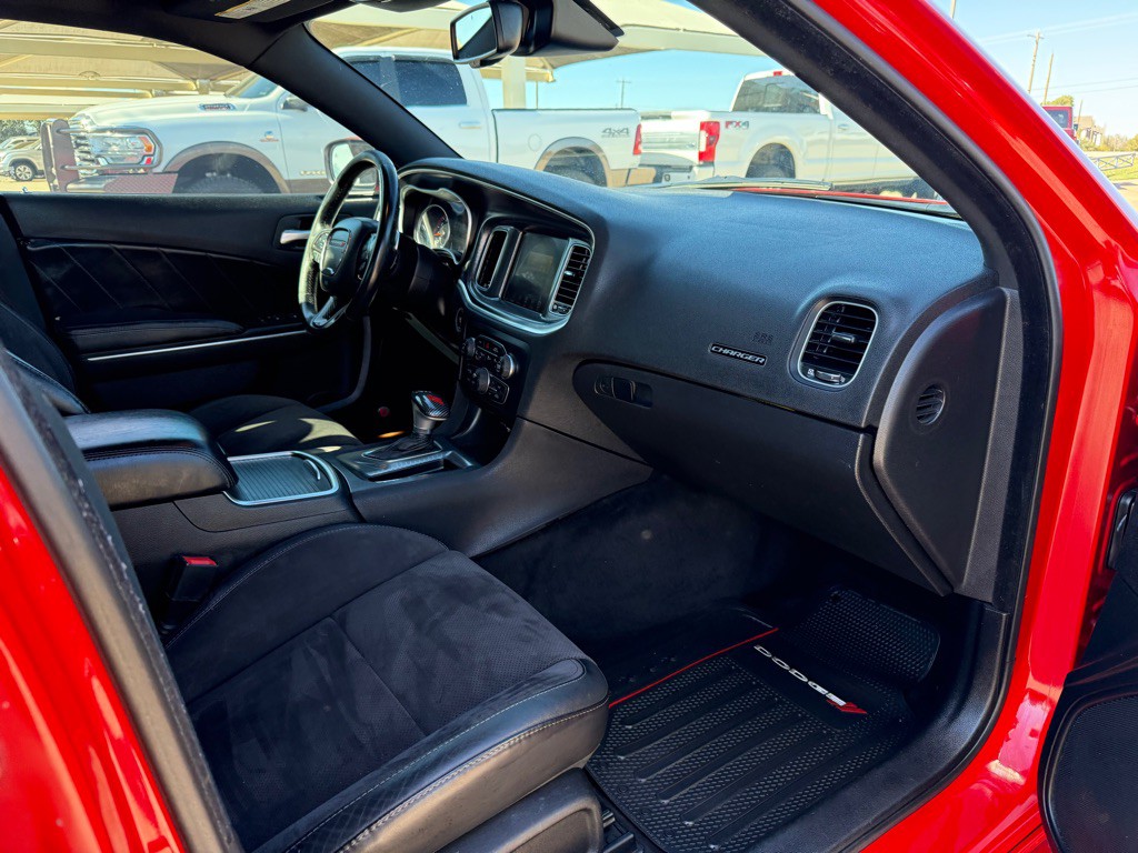 2015 Dodge Charger Image 16