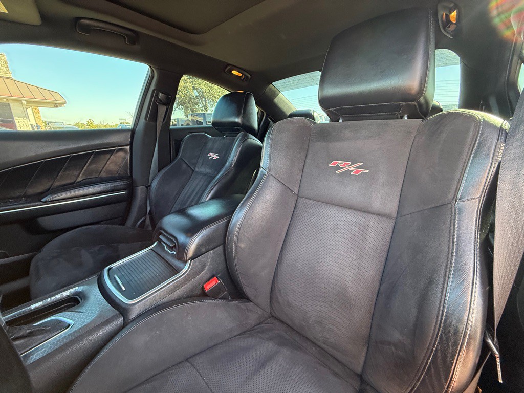 2015 Dodge Charger Image 24