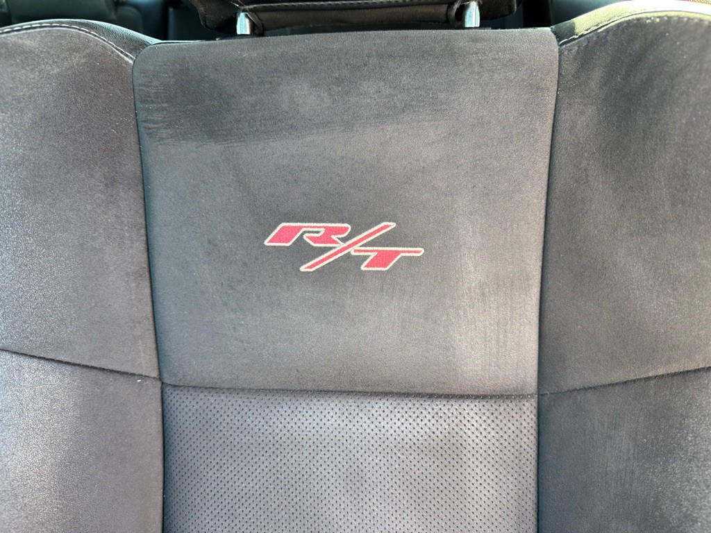 2015 Dodge Charger Image 25