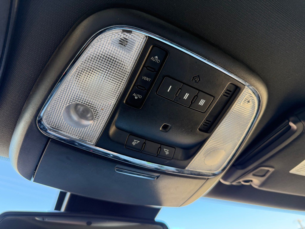 2015 Dodge Charger Image 37