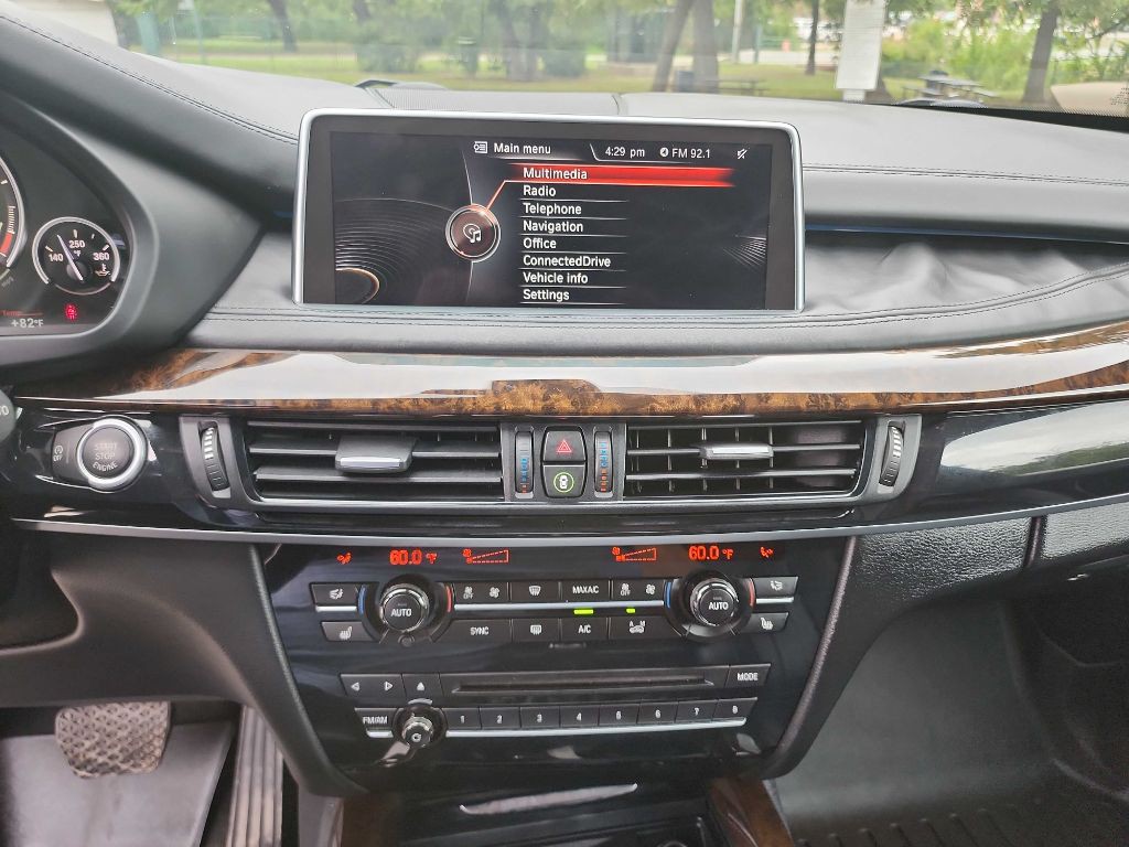 2015 BMW X5 Image 23