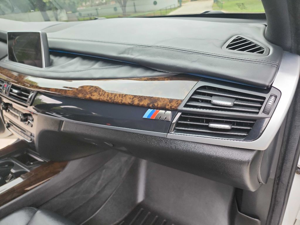 2015 BMW X5 Image 37
