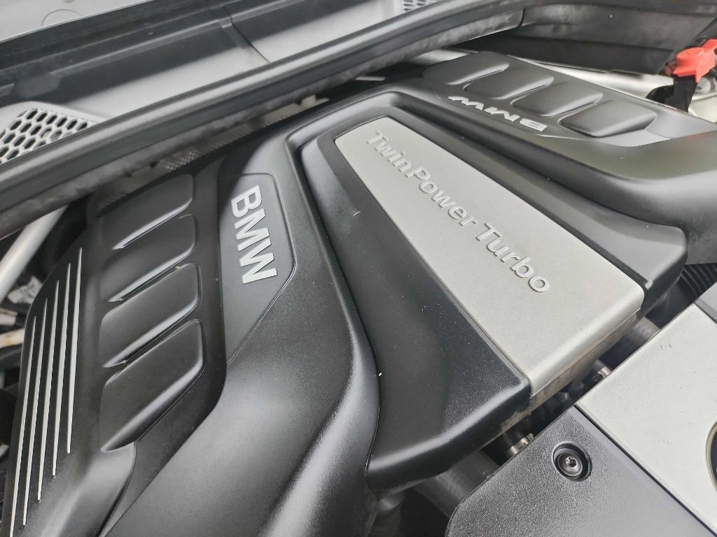 2015 BMW X5 Image 40
