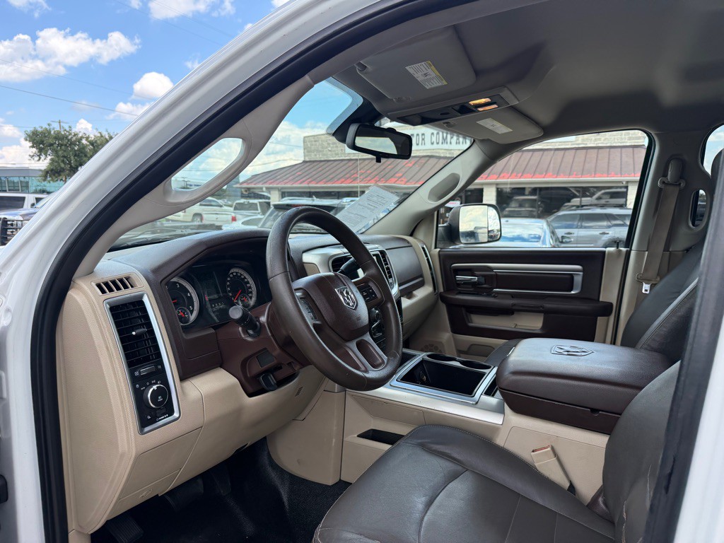 2015 RAM 4500 Image 17