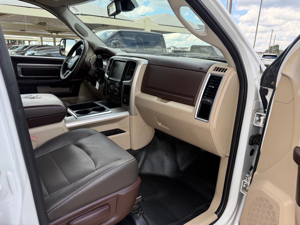 2015 RAM 4500 Image 19