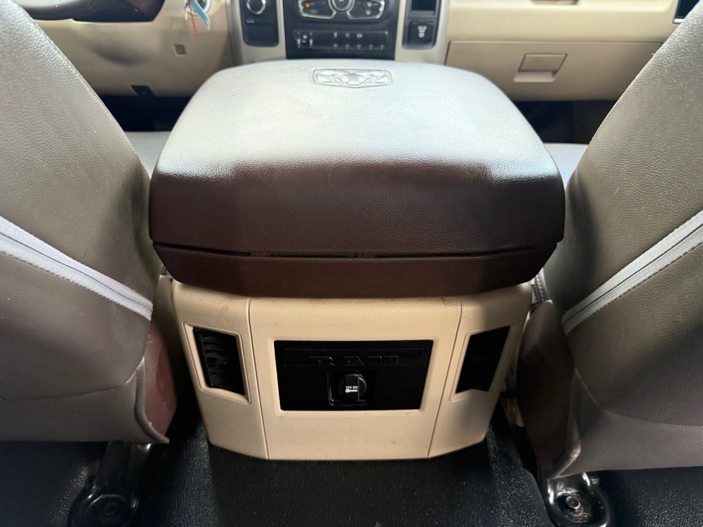 2015 RAM 4500 Image 24