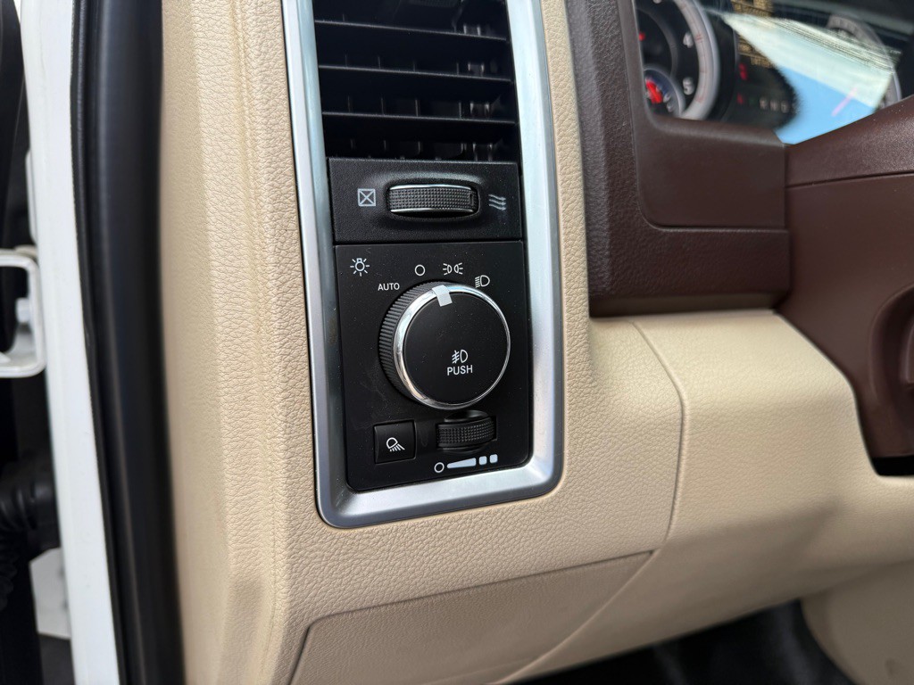 2015 RAM 4500 Image 27