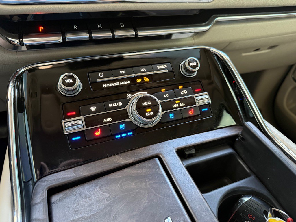 2019 Lincoln Navigator Image 34