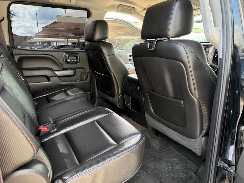 2015 GMC Sierra Image 17