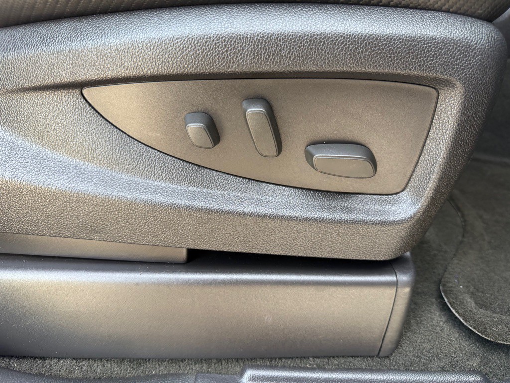 2015 GMC Sierra Image 23