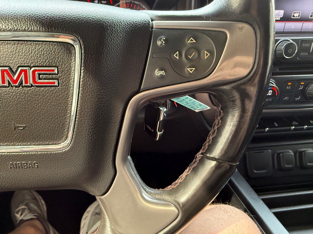 2015 GMC Sierra Image 30