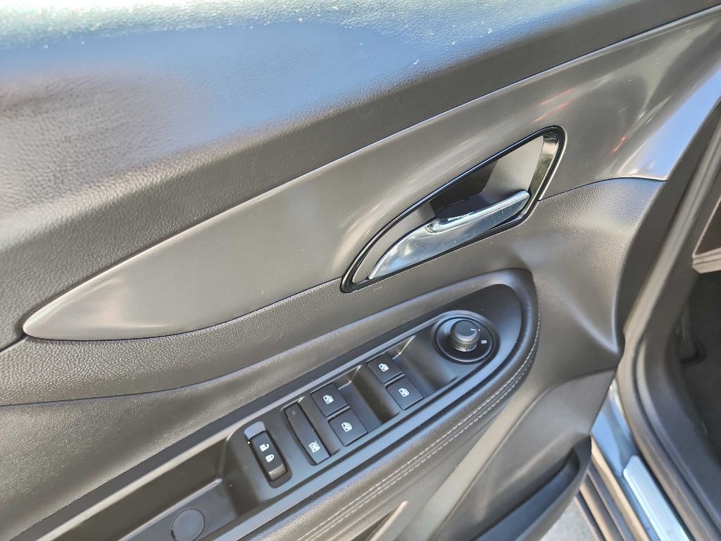 2017 Buick Enclave Image 12