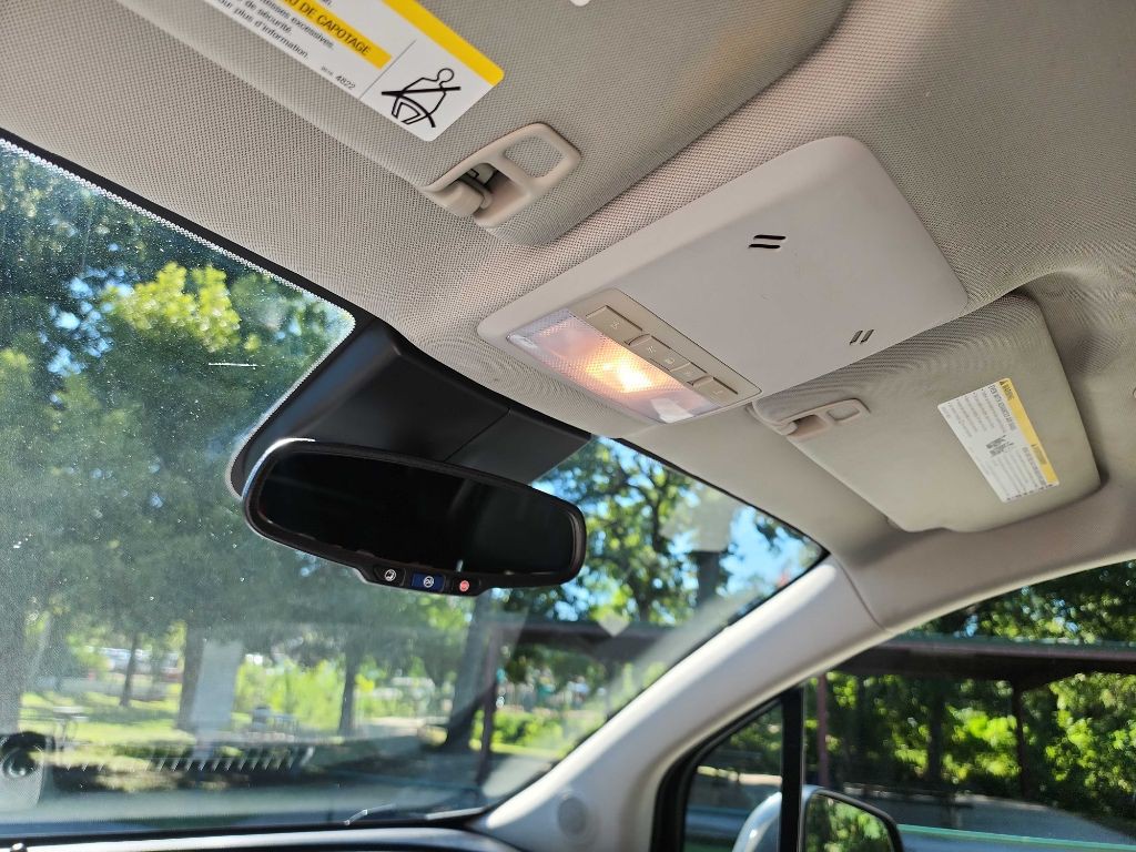 2017 Buick Enclave Image 19