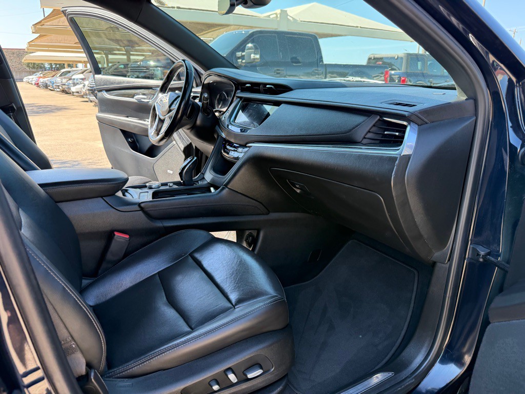 2021 Cadillac XT5 Image 16