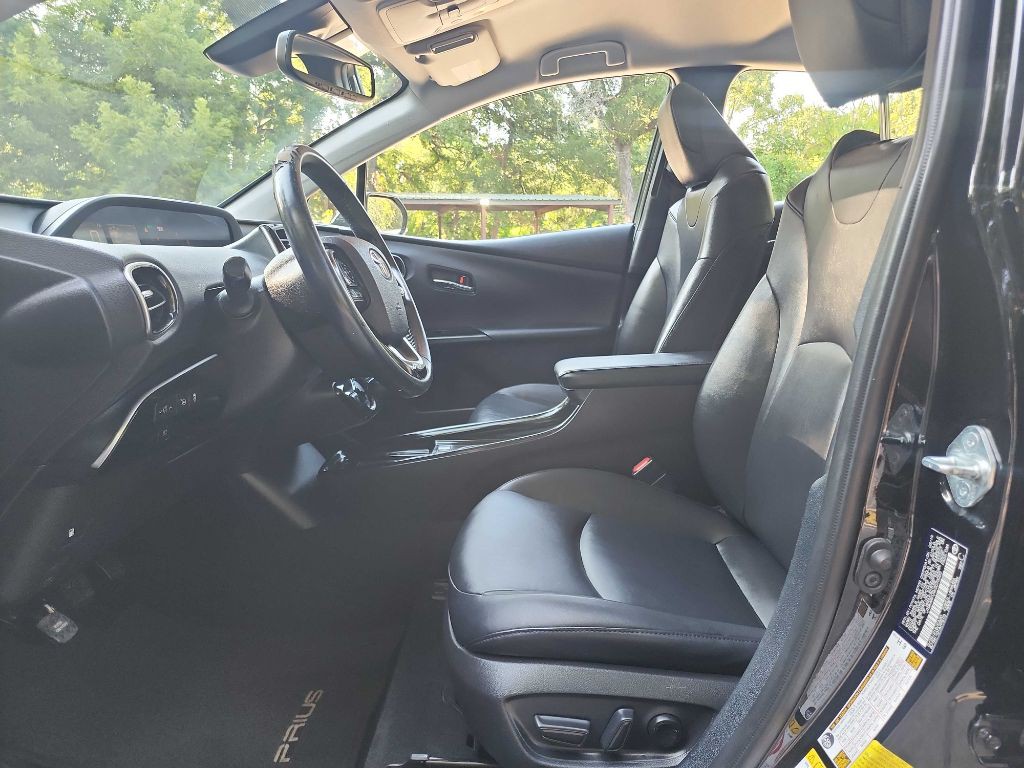 2019 Toyota Prius Image 14