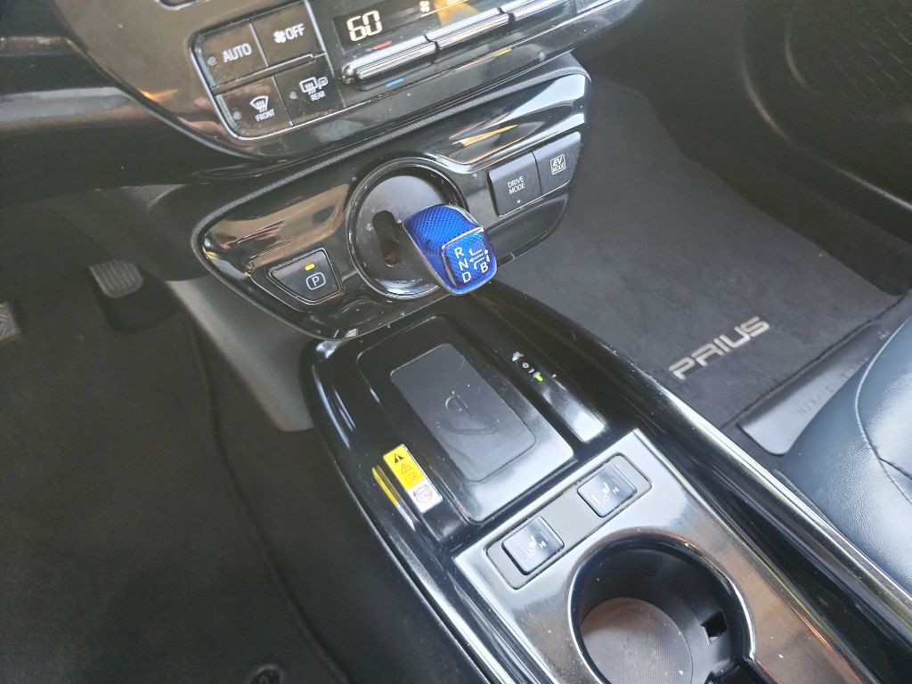 2019 Toyota Prius Image 15