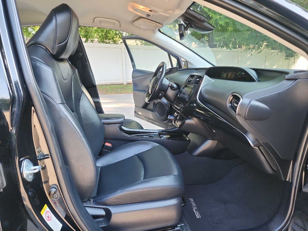 2019 Toyota Prius Image 24