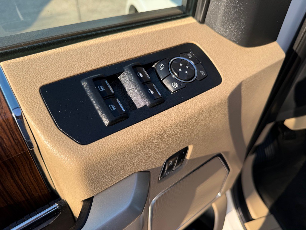 2015 Ford F-150 Image 22