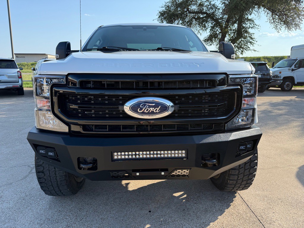 2022 Ford F-350 Image 2