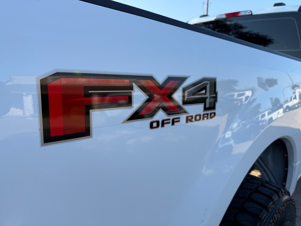 2022 Ford F-350 Image 11