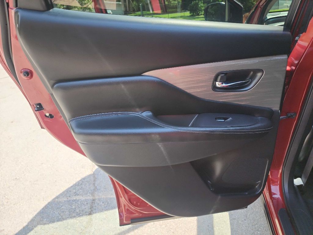 2018 Nissan Murano Image 24
