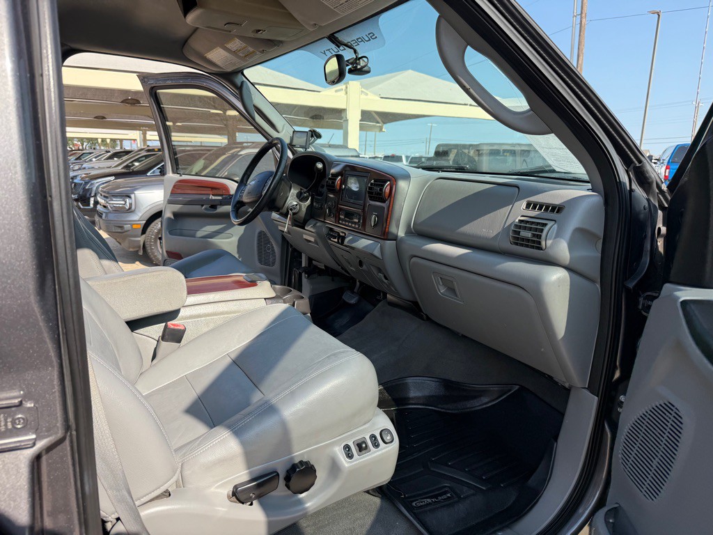 2005 Ford F-250 Image 16
